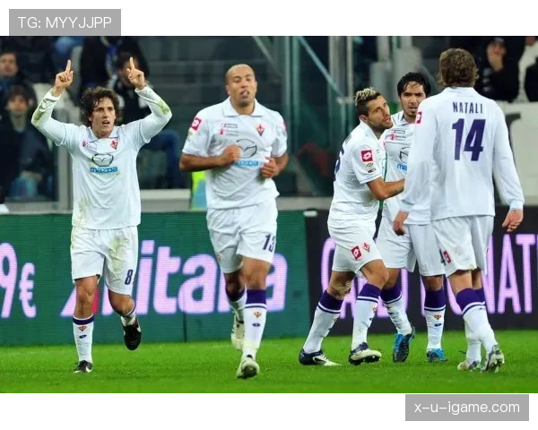 J1联赛转会动态：新星加盟焕发活力，老将离队球队迎来崭新面貌