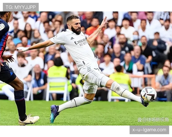 凯恩与本泽马：全能前锋的战术角色与技术全面性对比分析